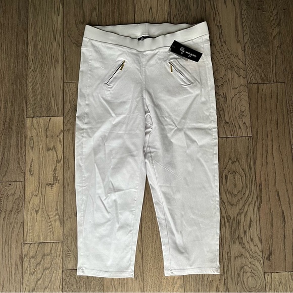 Lily Morgan Pants - Lily Morgan capris size L